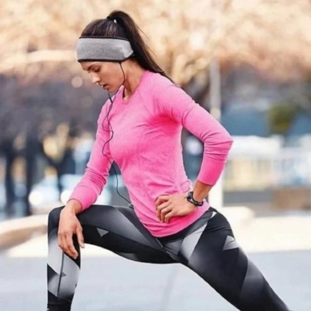 Athleta fastest track long sleeve tee XS